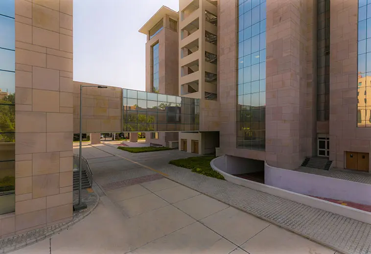 DISTRICT COURT COMPLEX